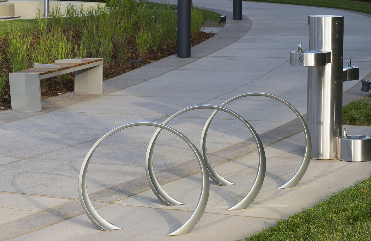 Landscape project by Kristin Booker, Booker Design Assoc.; E-Z Construction Co., Louisville, KY USA