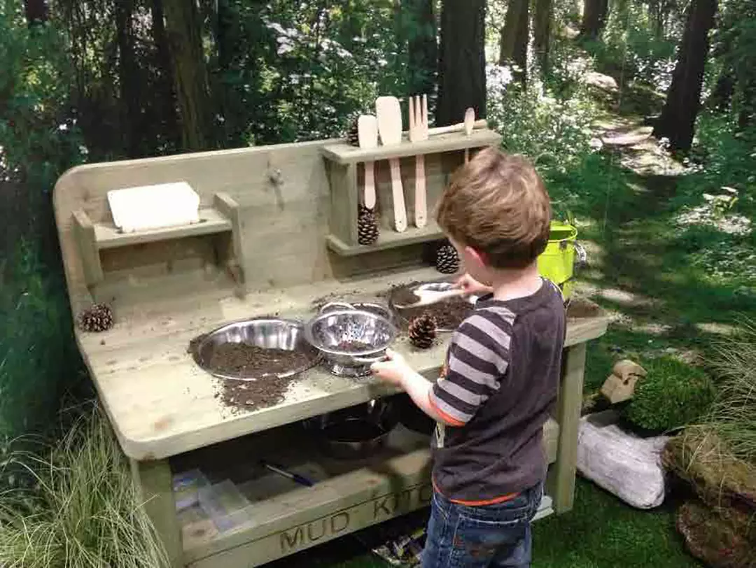 102-19_Chance School Playground Imageboards 2-8